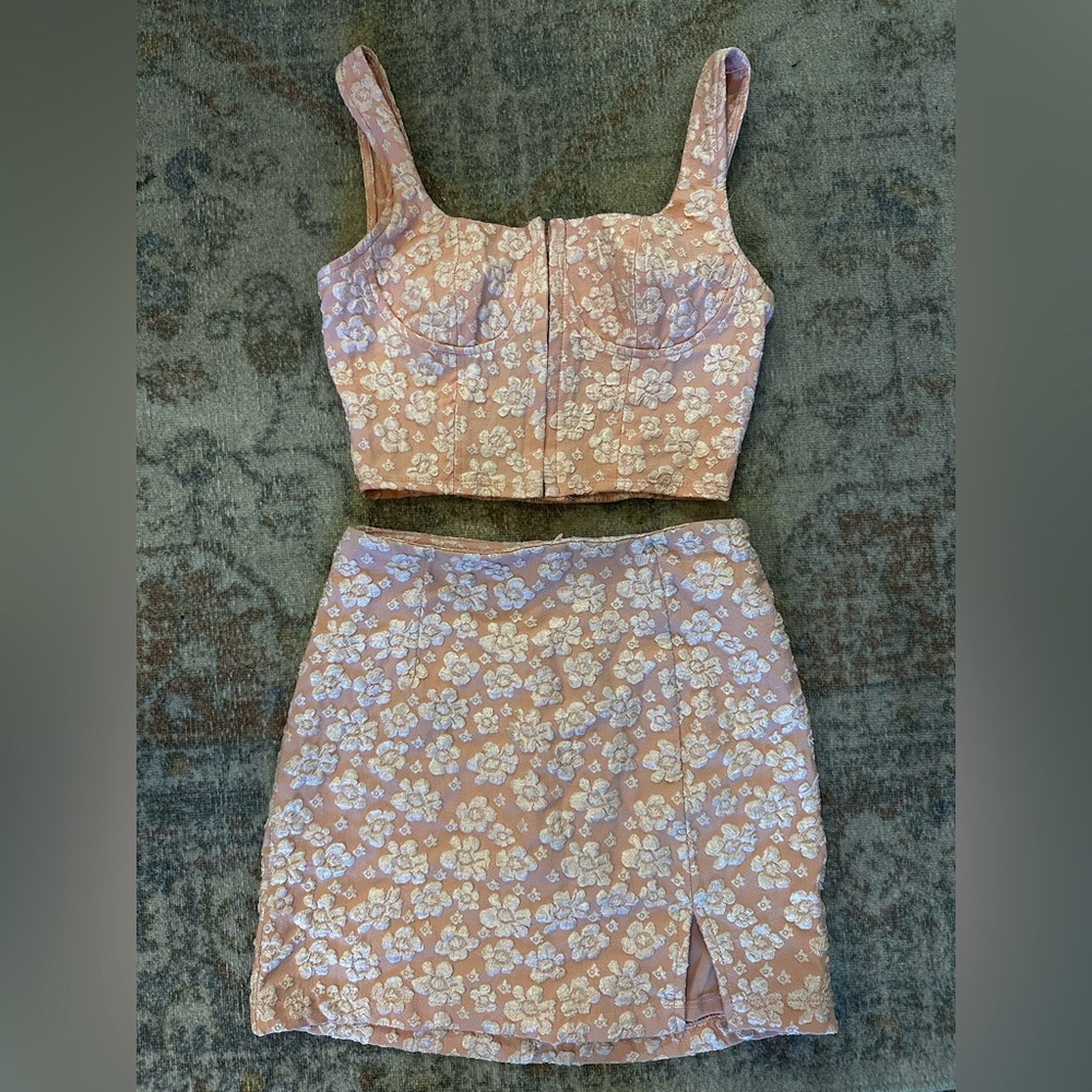Cute Crop/Skirt Set